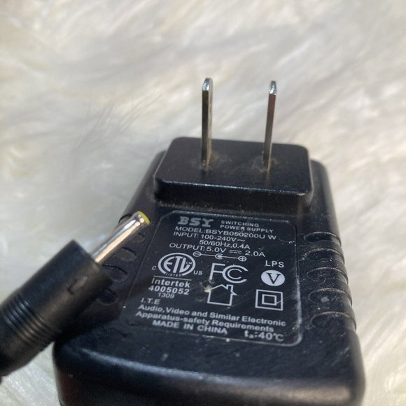 BSY BSYB050200u W Power Supply Adapter Charger Cord Output 5V 2.0A Switching - Picture 1 of 5